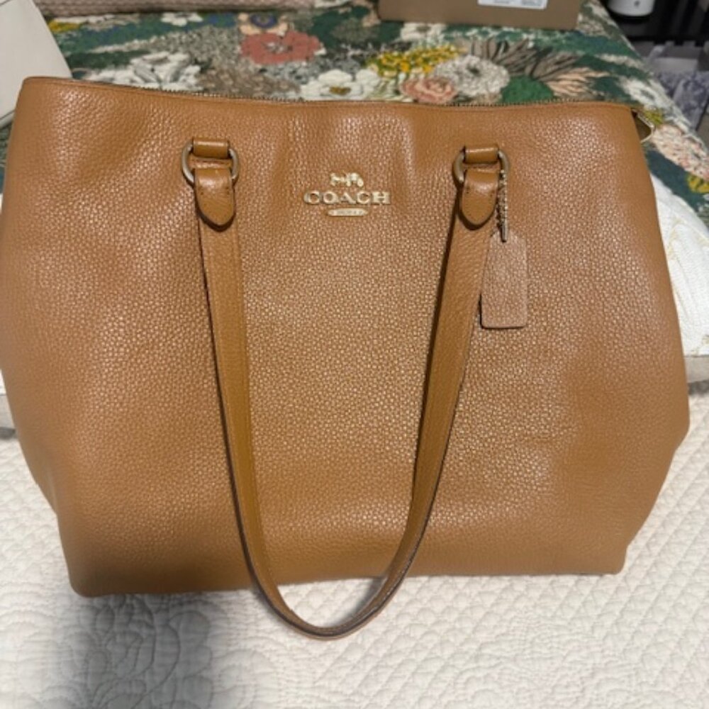 Coach Pebble Leather Bay Tote F48637 Light Saddle Color